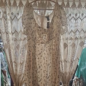 Hot Topic Cream Floral Midi Dress